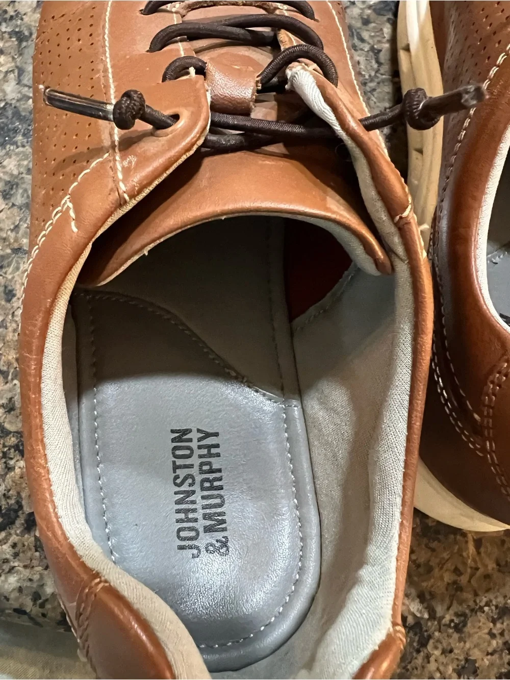 Boys Johnston and Murphy dress shoes size 5.5